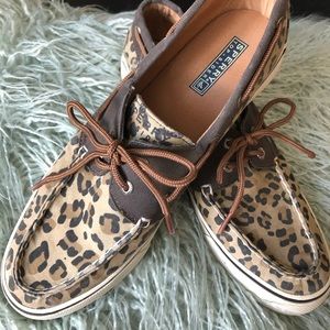 LeoparD Sperry